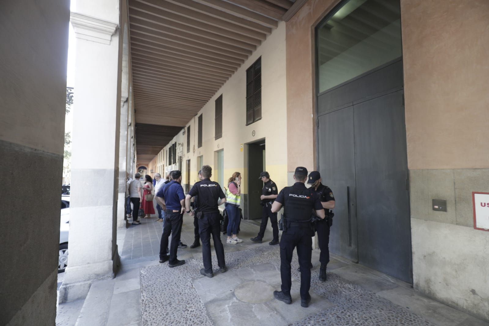La sede del PP en Palma, desalojada tras un aviso por un paquete sospechoso