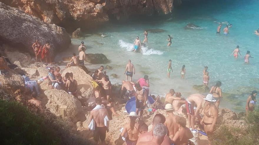 Umweltschützern ist es zu voll am Caló des Moro