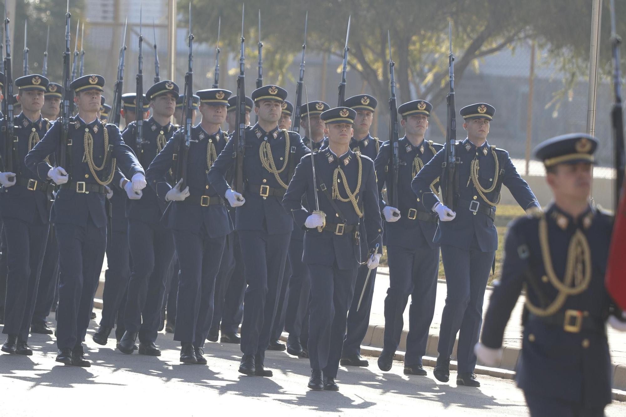 Las mejores imágenes de la Jura de Bandera en la Academia General del Aire con la princesa Leonor