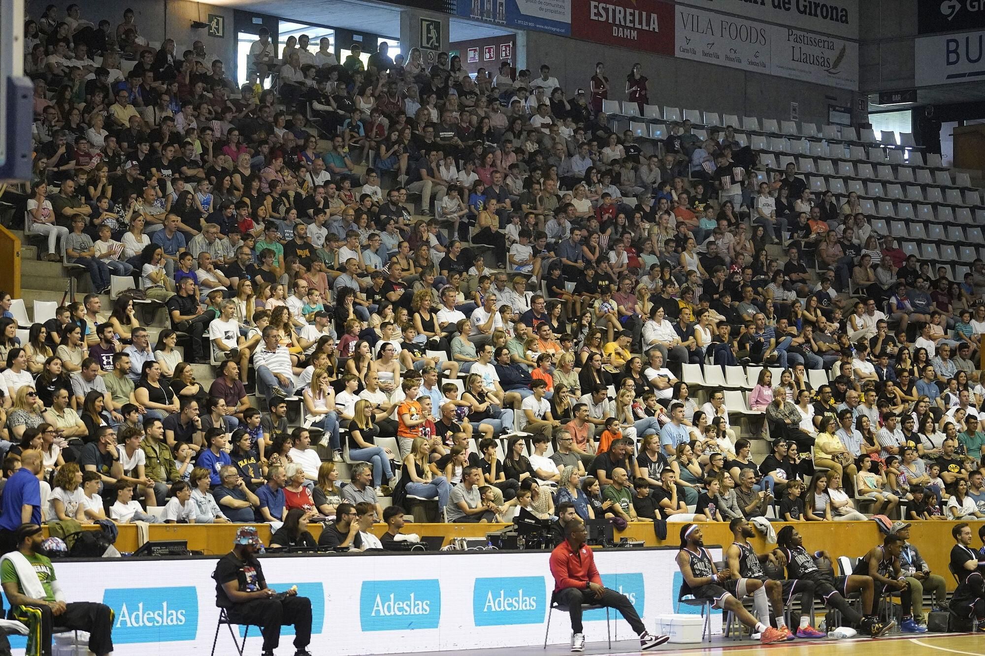 Girona. Fontajau partit dels Harlem Globetrotters