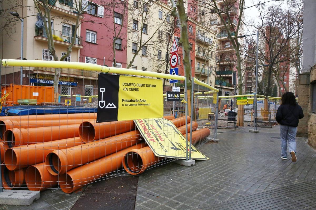 Cierra la 'Peixateria Anita' del barrio de Congrés tras más de siete décadas