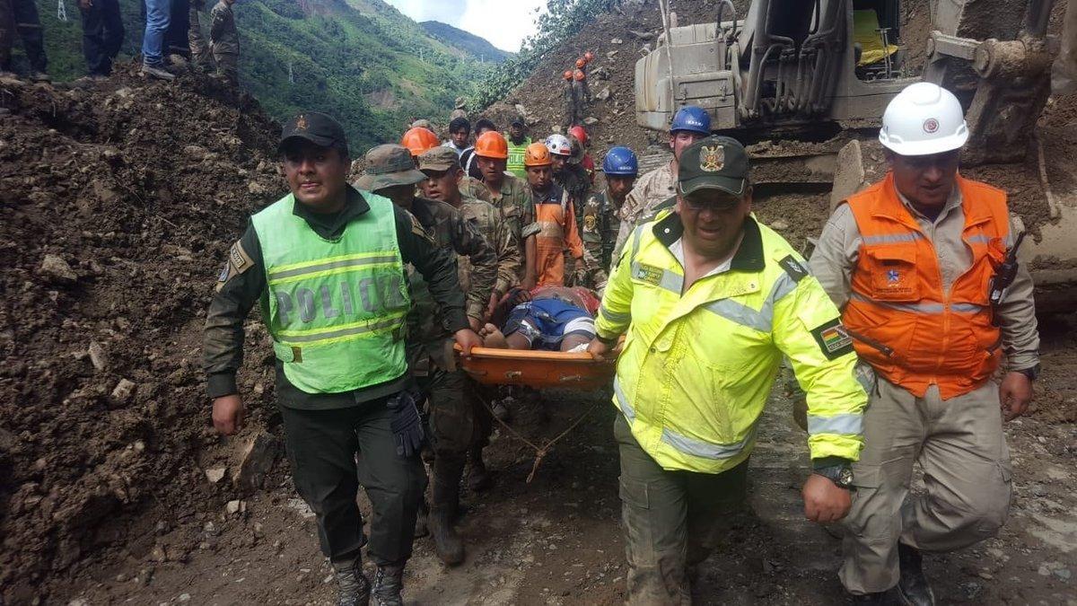 Bolivia: Un deslave de tierra provoca al menos un muerto y 4 heridos graves