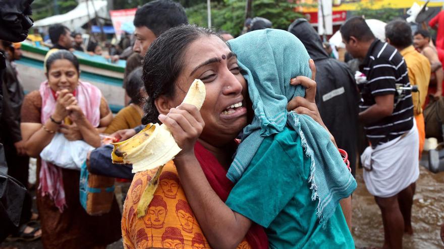 Más de 410 fallecidos en India a causa de las lluvias