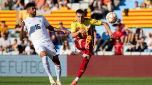 Ferran Jutglà conecta la vaselina del 1-0 catalán