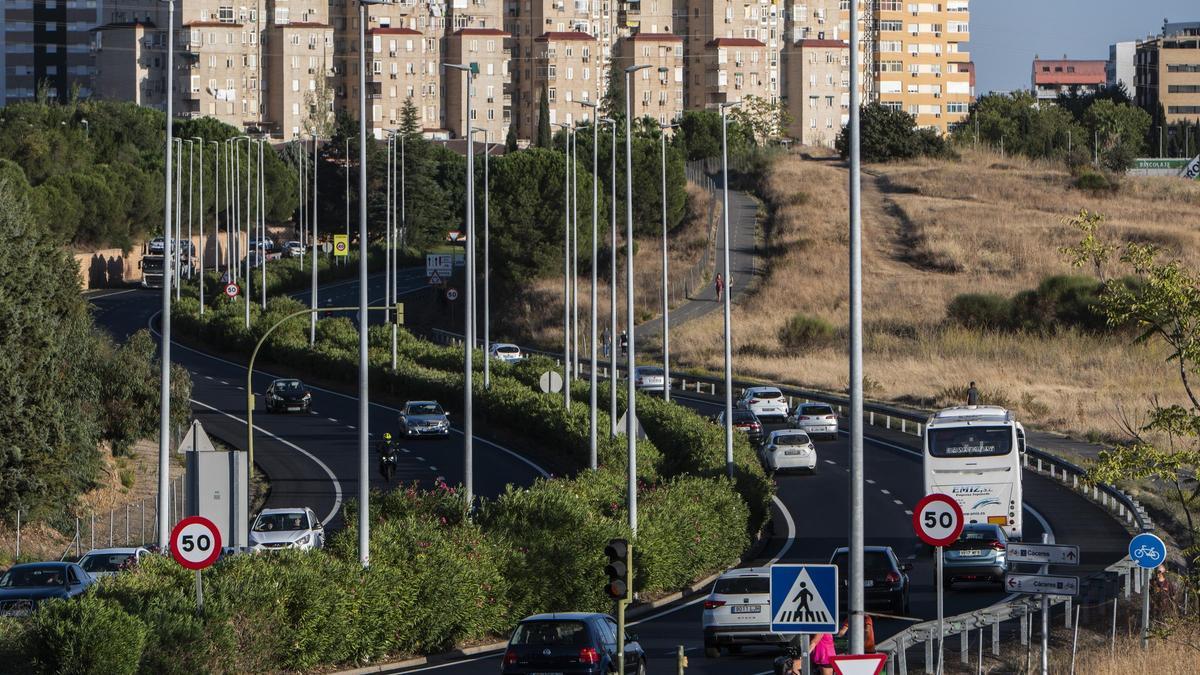 Una instantánea de la avenida Ruta de la Plata de Cáceres.