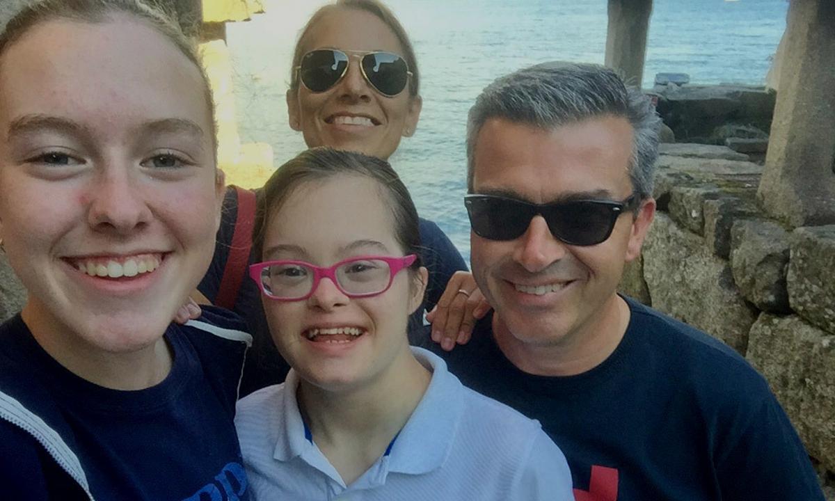 Carmen y el Síndrome de Down: la felicidad en estado puro