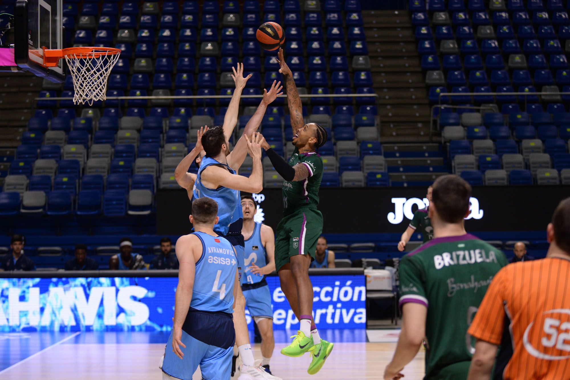 Las imágenes de la victoria del Unicaja sobre el Movistar Estudiantes en el Carpena