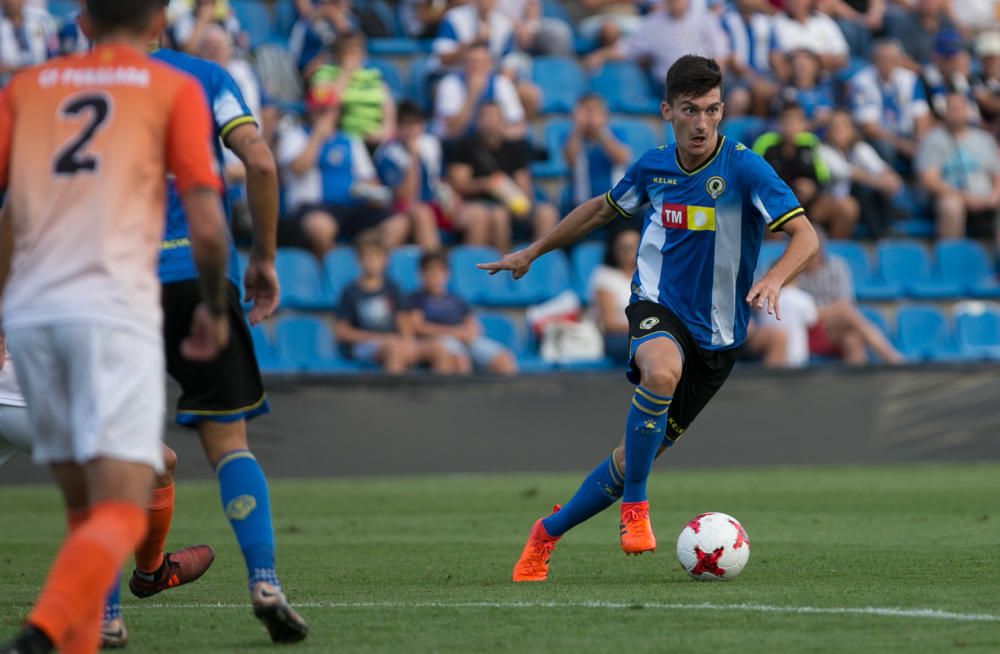 El Hércules despide al técnico argentino tras ganar por 3-2 al Peralada con mucho sufrimiento.