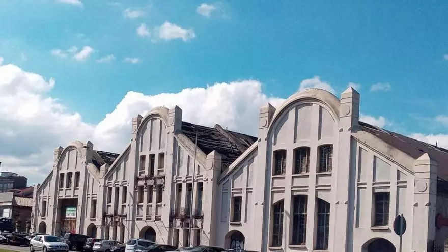 La Universidad Nebrija anuncia la compra de las naves de Balsera de Avilés para convertirlas en una residencia de estudiantes
