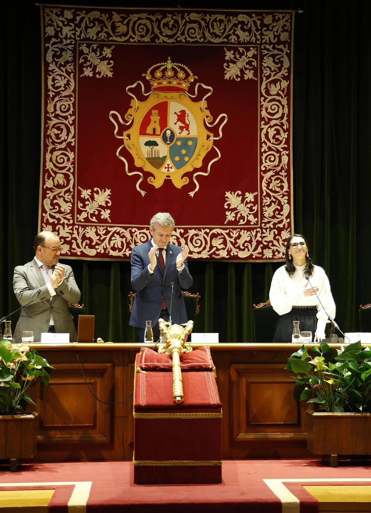 La toma de posesión de Rosa Crujeiras como rectora de la USC en imágenes