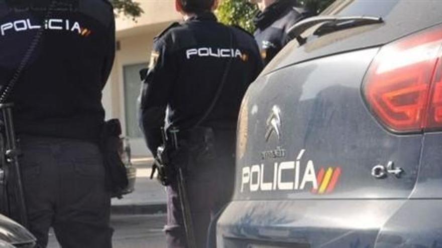 Detenido el hombre que asaltó a punta de navaja a un anciano en el portal de su vivienda