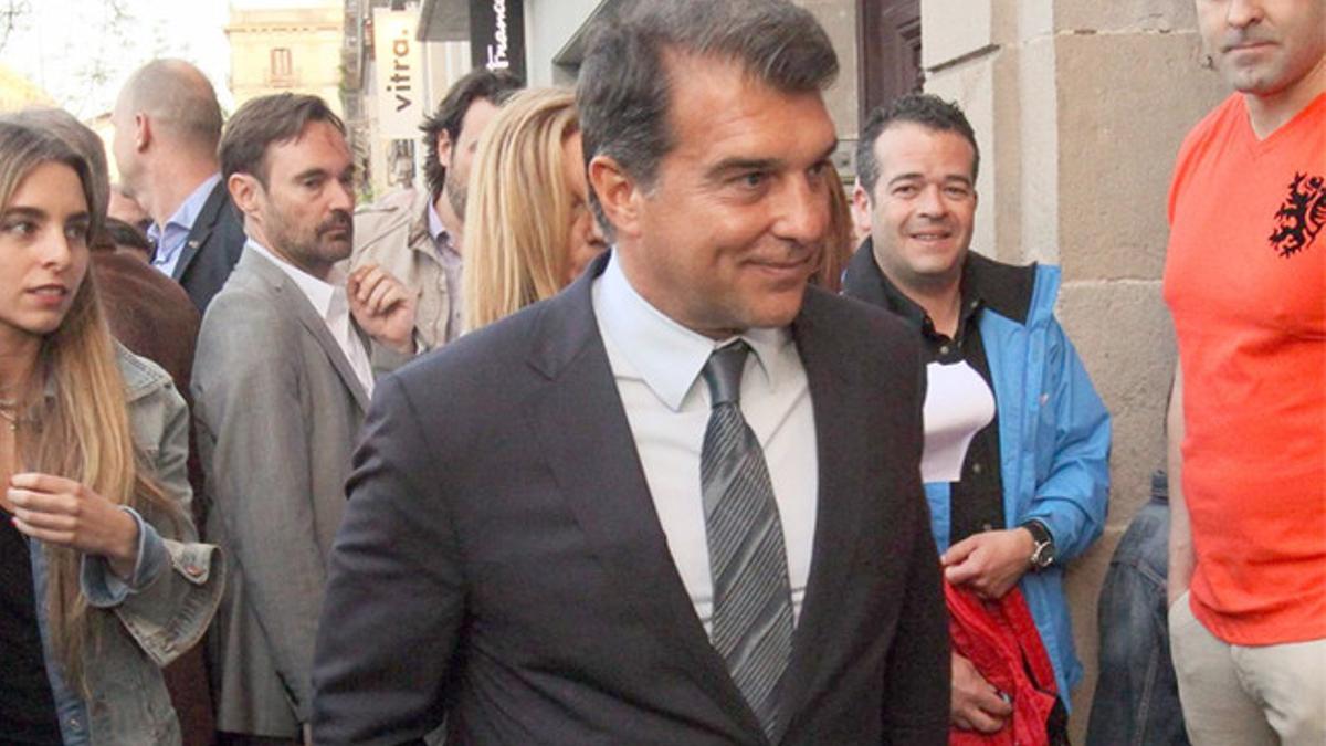 Laporta se plantea un regreso al Camp Nou como presidente