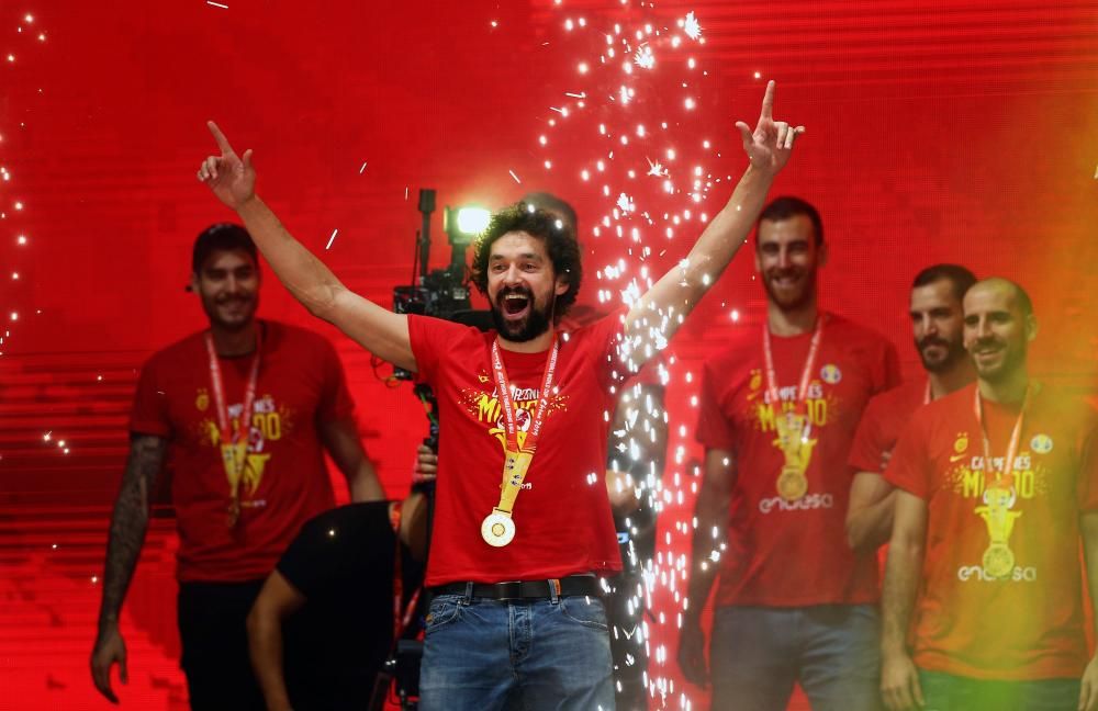 La selección celebra el título mundial en Madrid.