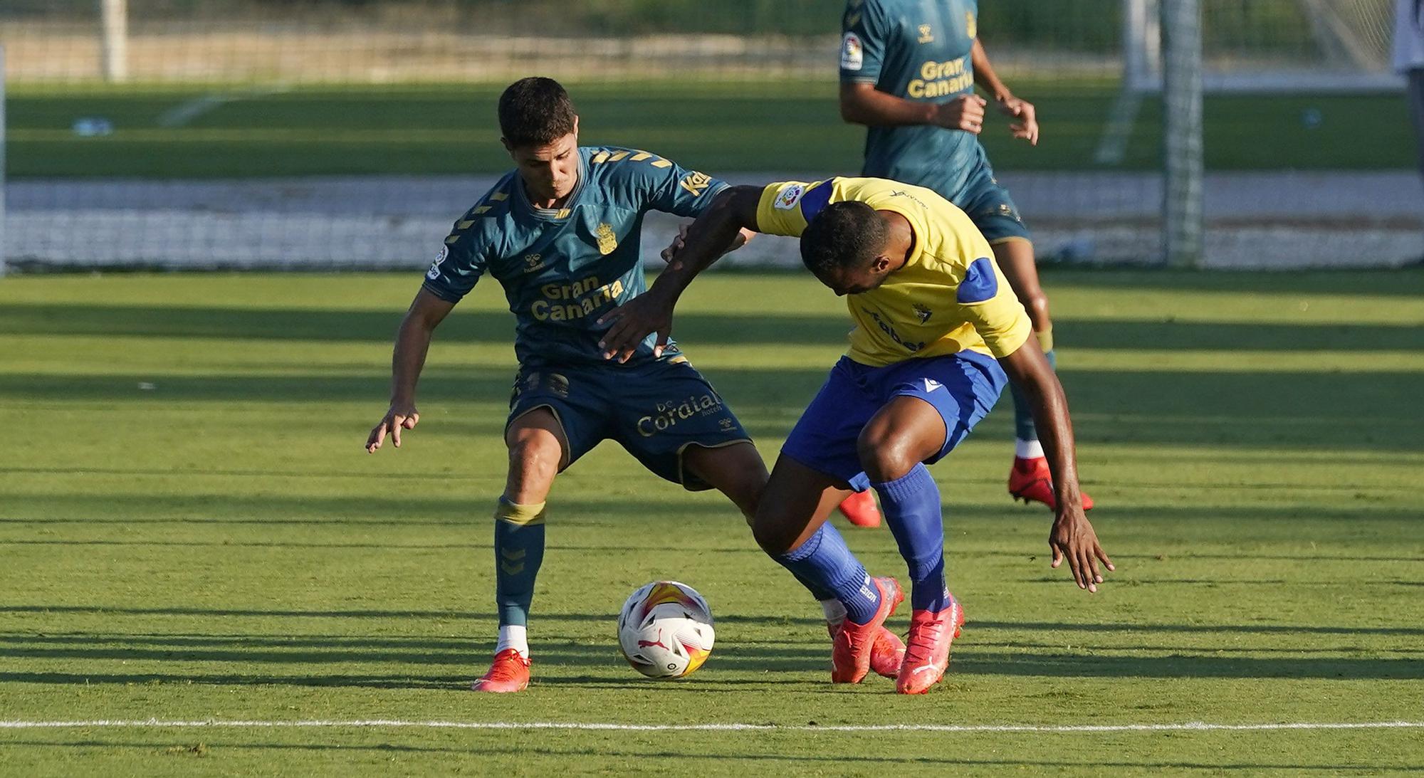 Partido UD Las Palmas - Cádiz CF (2-0)