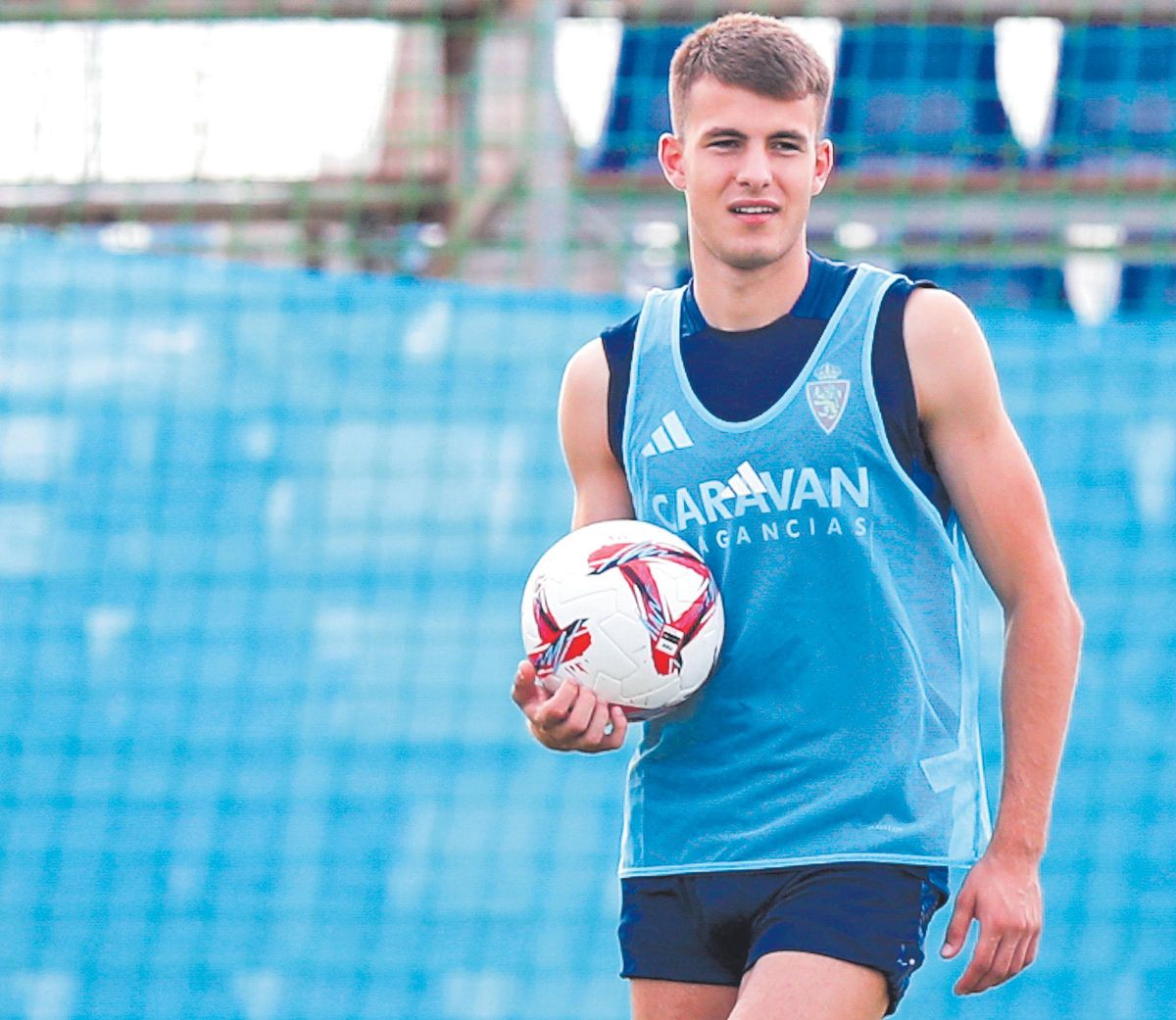 Samed Bazdar, en un entrenamiento del Real Zaragoza.