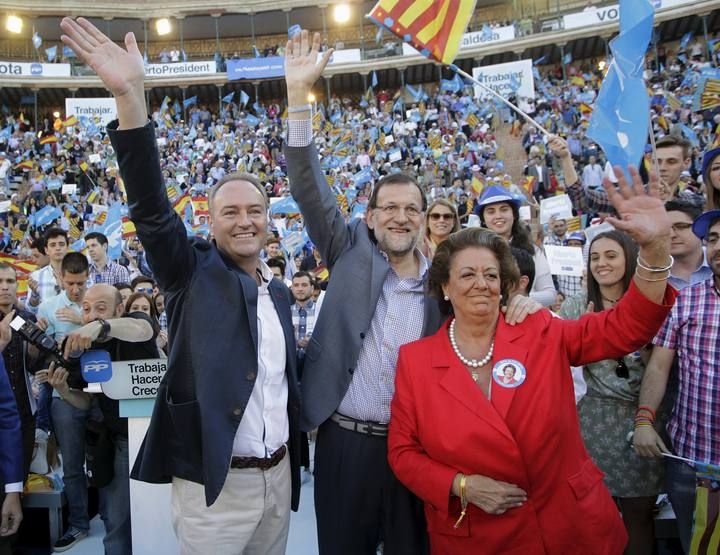 Mariano Rajoy, junto a Rita Barberá y Alberto Fabra