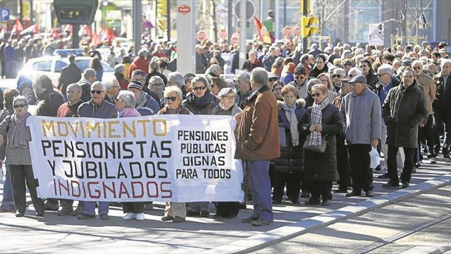 Los pensionistas aragoneses destinan el 45 % de sus ingresos a la hipoteca