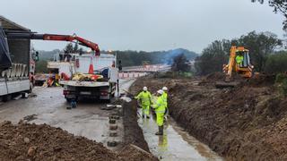 La construcción del puente sobre el socavón de la N-523 comenzará antes de un mes