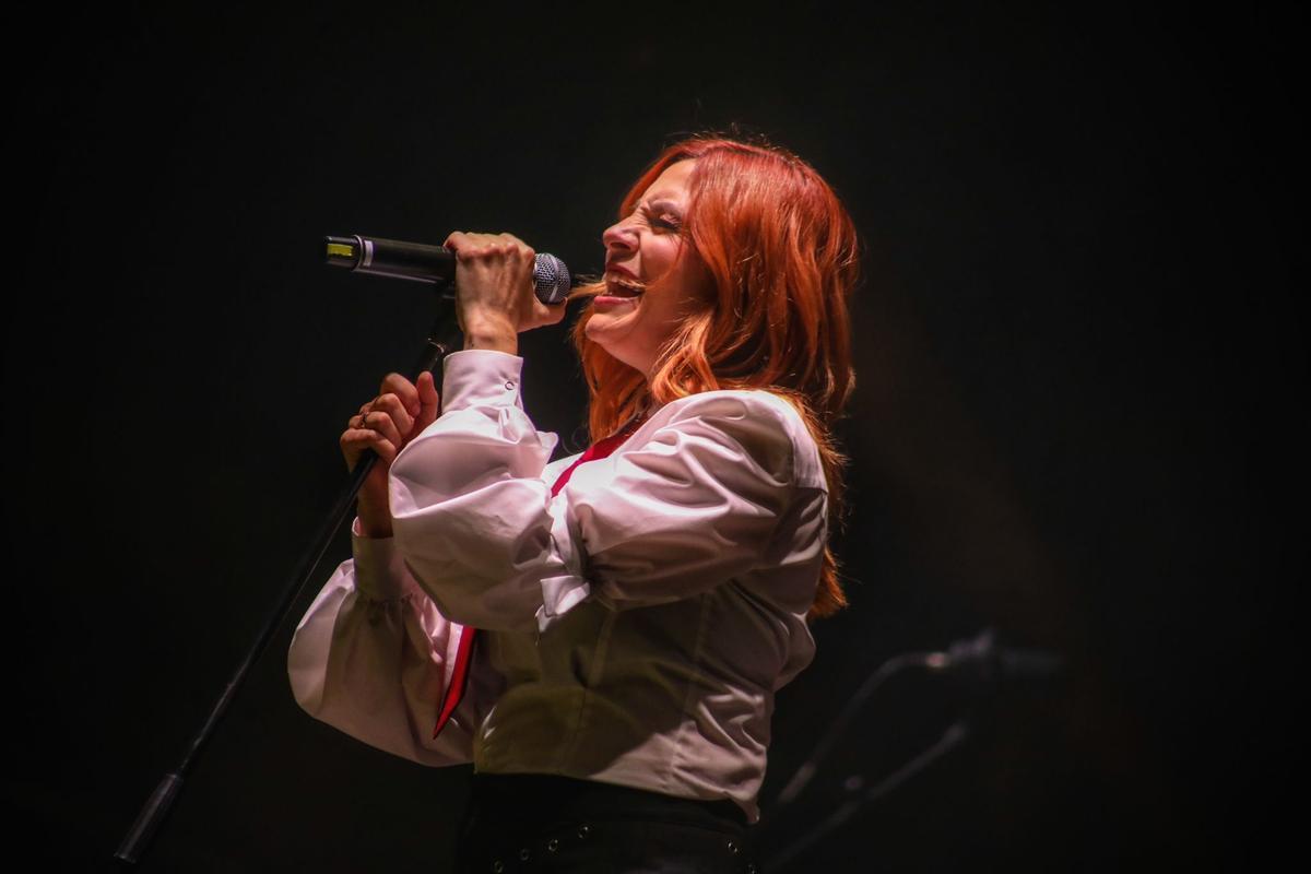GALERÍA | Las imágenes más especiales del concierto de Leire Martínez en la Plaza Mayor de Zamora
