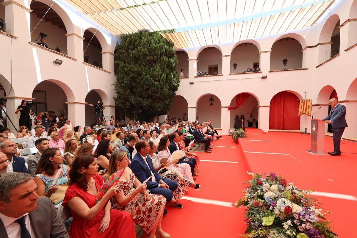 El acto institucional se celebró en el antiguo Ayuntamiento de Eivissa.