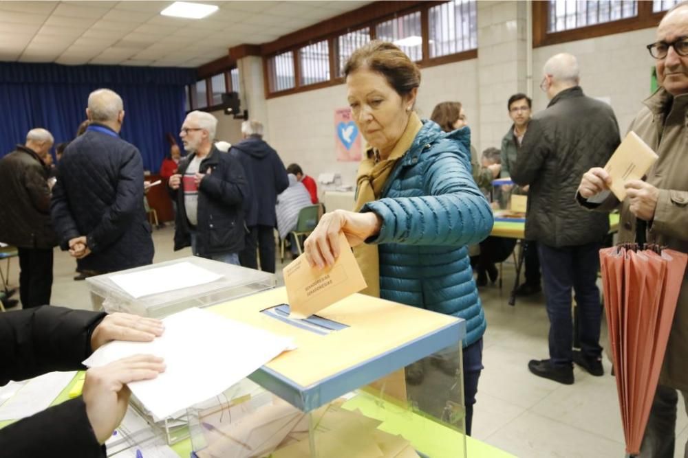 Las imágenes de la jornada electoral del 10N en Galicia. // Fotógrafos Faro de Vigo