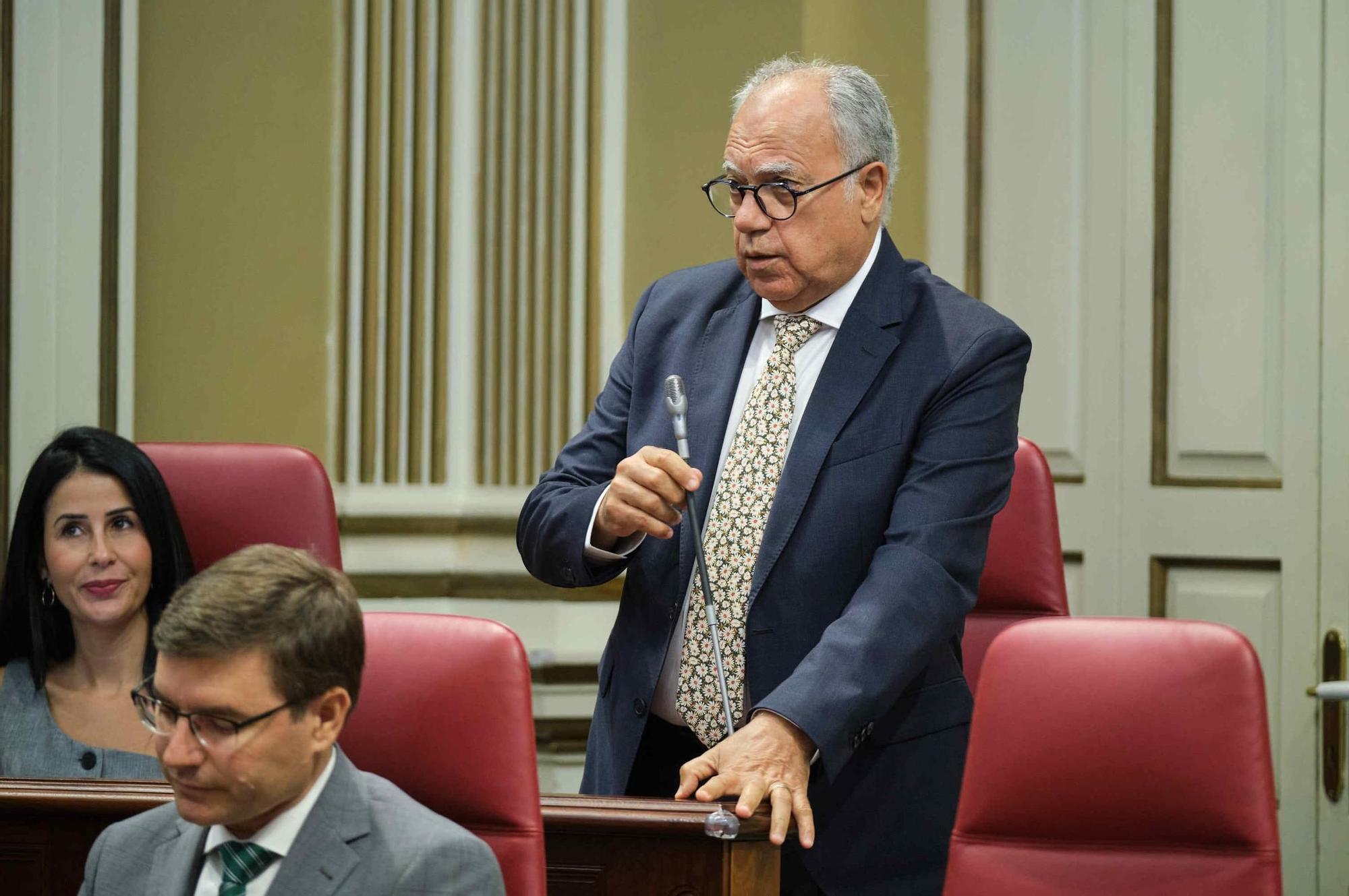 Pleno del Parlamento de Canarias