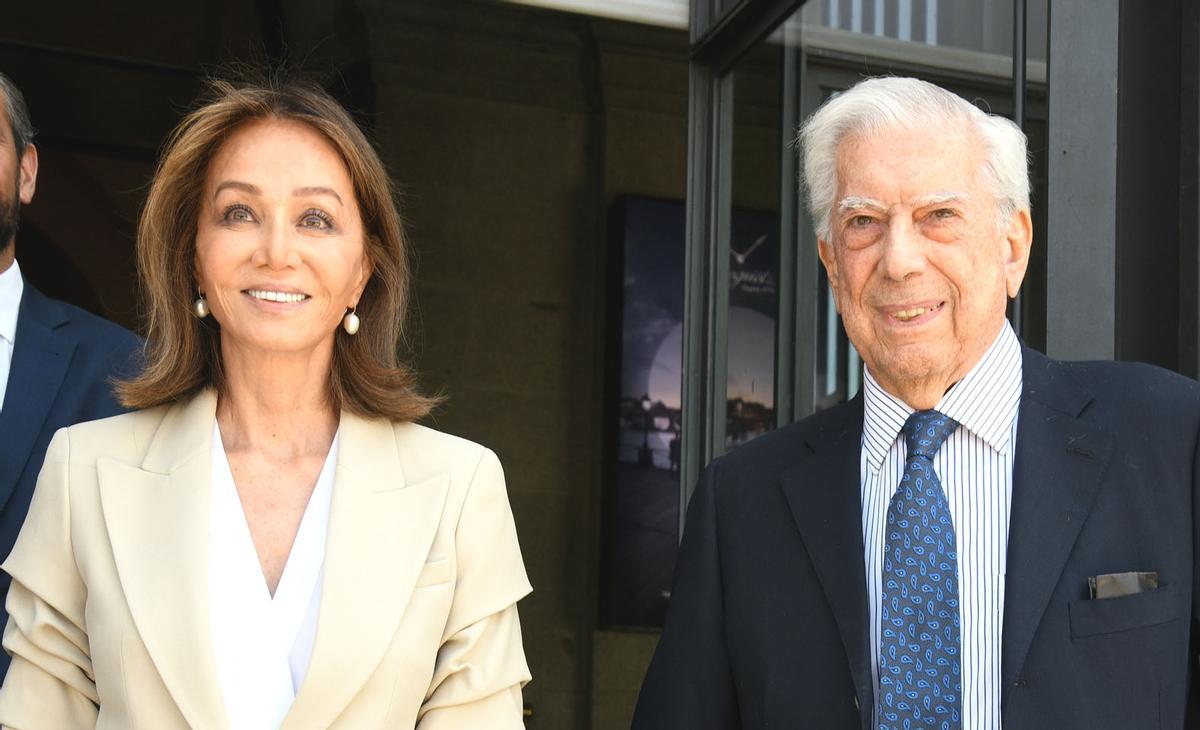 Mamarazzis: guerra oberta entre Isabel Preysler i Mario Vargas Llosa