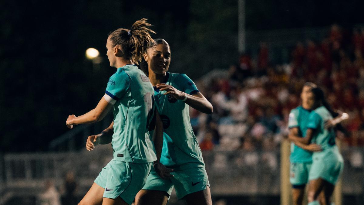 Caroline Graham celebra un gol en Roma
