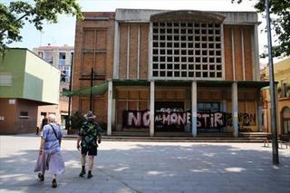 El Poblenou fuerza a la Iglesia a renunciar al plan del monasterio