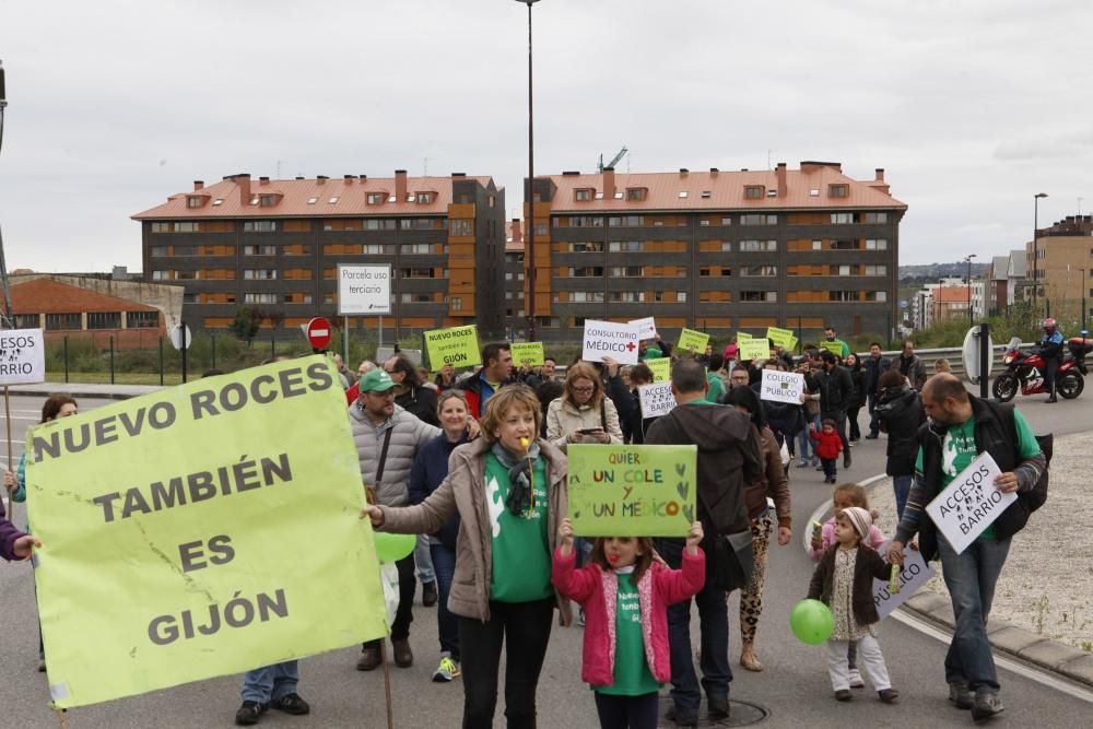 Manifestación de los vecinos de Nuevo Roces