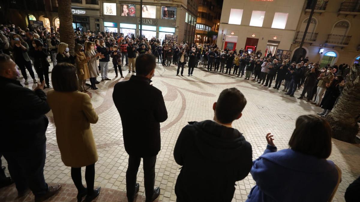 La Plaça de Baix, esta noche durante la concentración