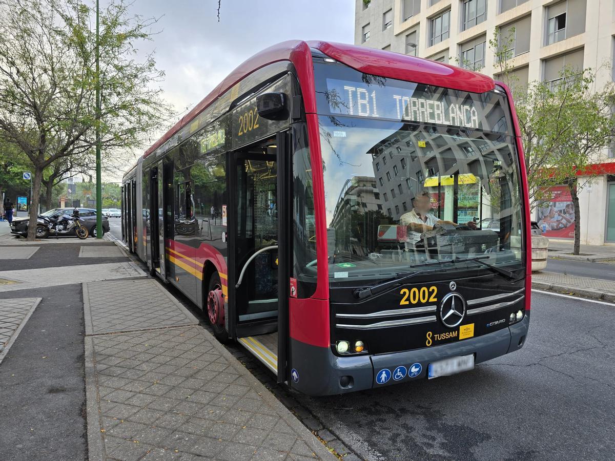 El tranvibús llegará hasta el Prado de San Sebastián y Sevilla Este pierde la LE