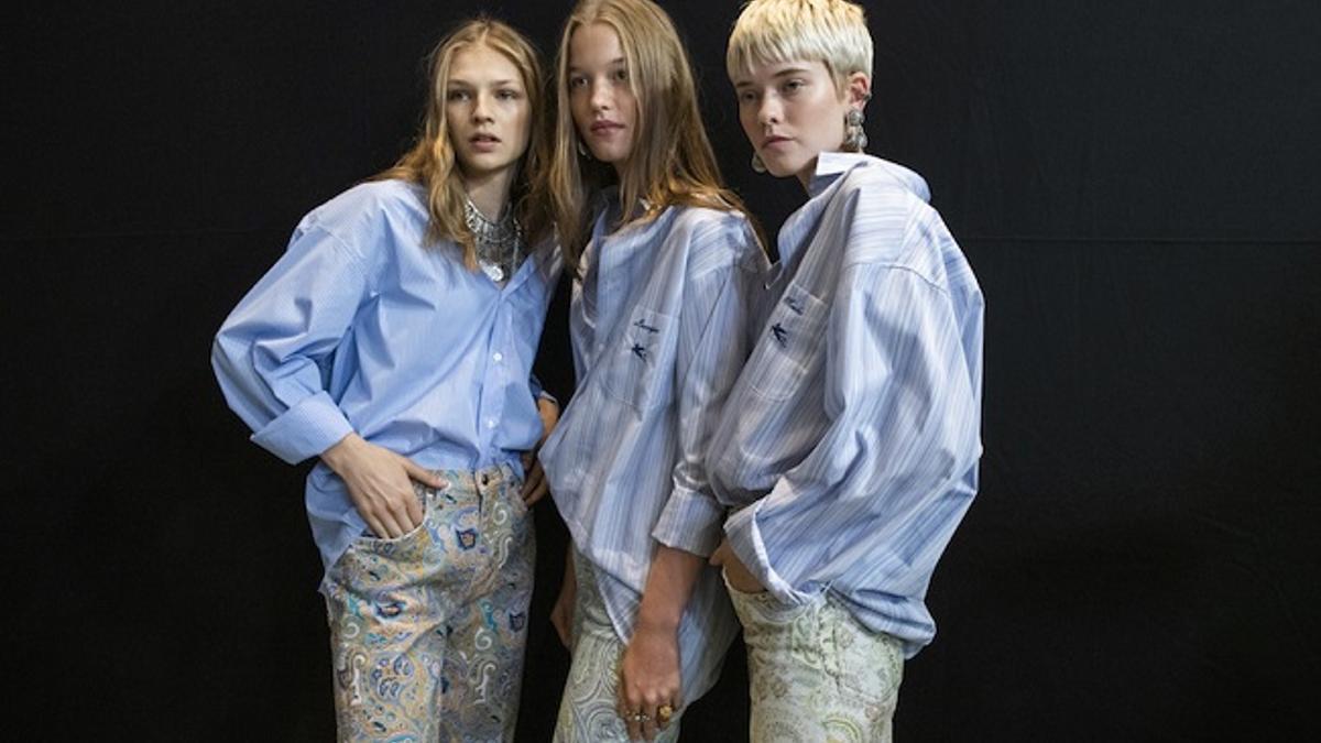 Camisas masculinas en el 'backstage' del desfile de Etro primavera-verano 2020