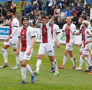 El futuro de dos de los protagonista del ascenso del Avilés, en el aire: así está la situación