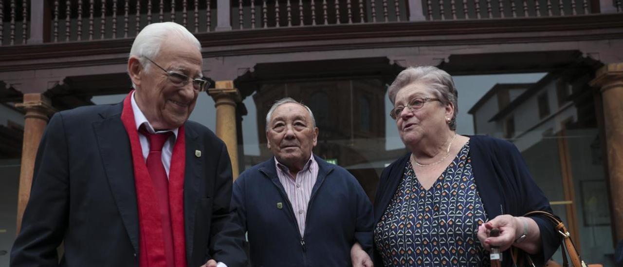 Fallece Ángel Silva, fundador junto al padre Ángel de Mensajeros de la Paz  - La Nueva España