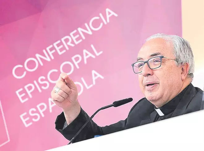 La sorprendente ignorancia del secretario de la conferencia episcopal