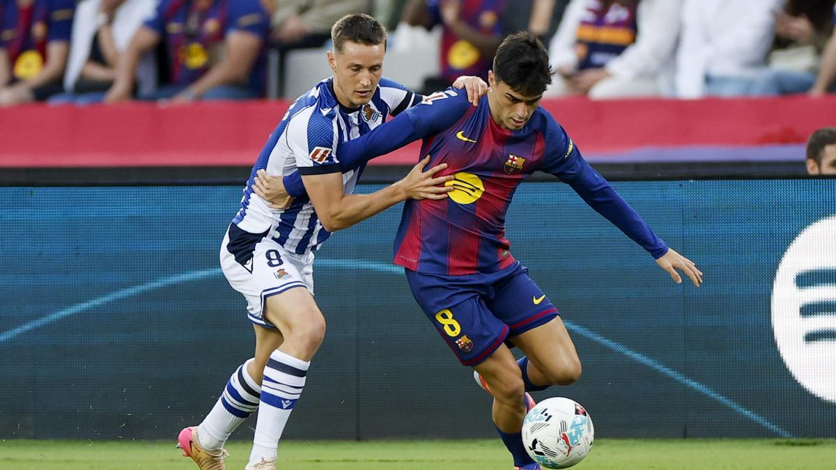 Lamine y Pedri, determinantes en la victoria del Barça ante la Real Sociedad en Montjuïc.
