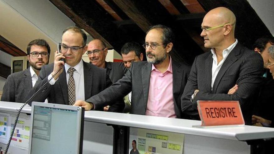 Jordi Turull, Antonio Baños i Raül Romeva, el novembre, quan van presentar l&#039;annex a la declaració sobiranista