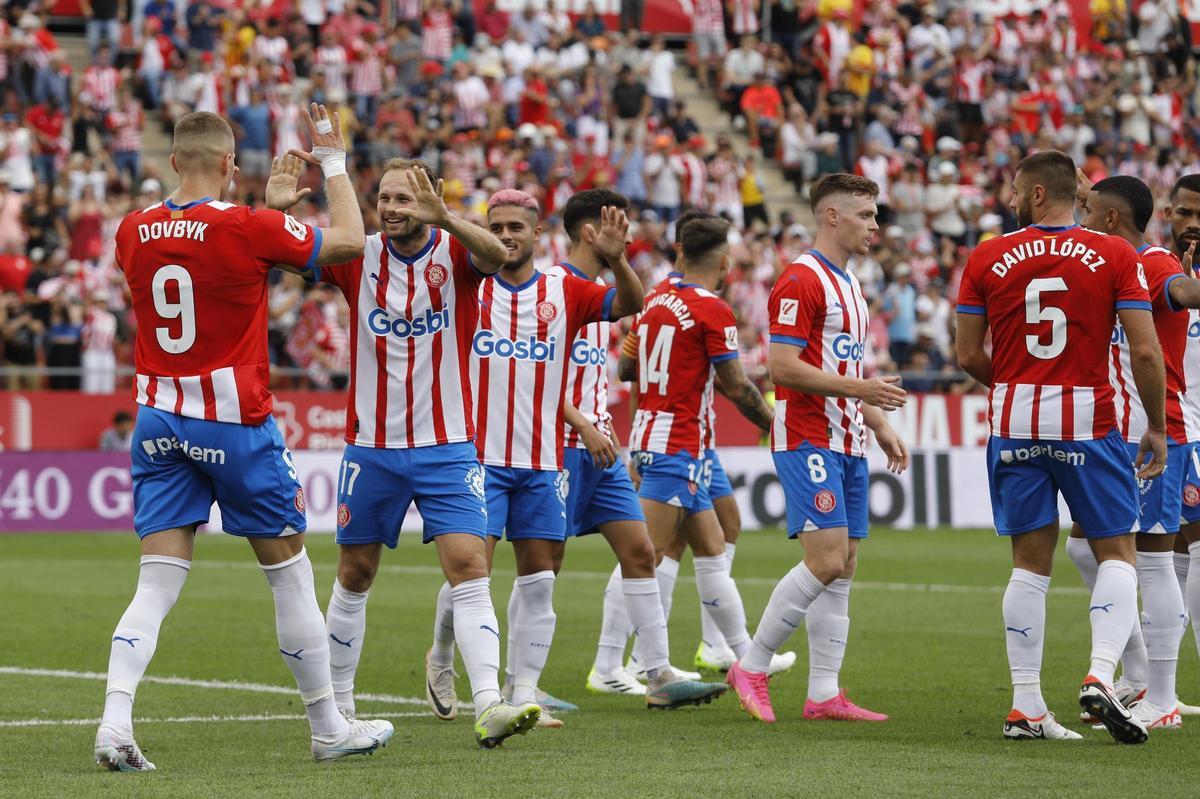 Els jugadors del Girona celebren un gol al Mallorca en el 5-3 a Montilivi de la primera volta