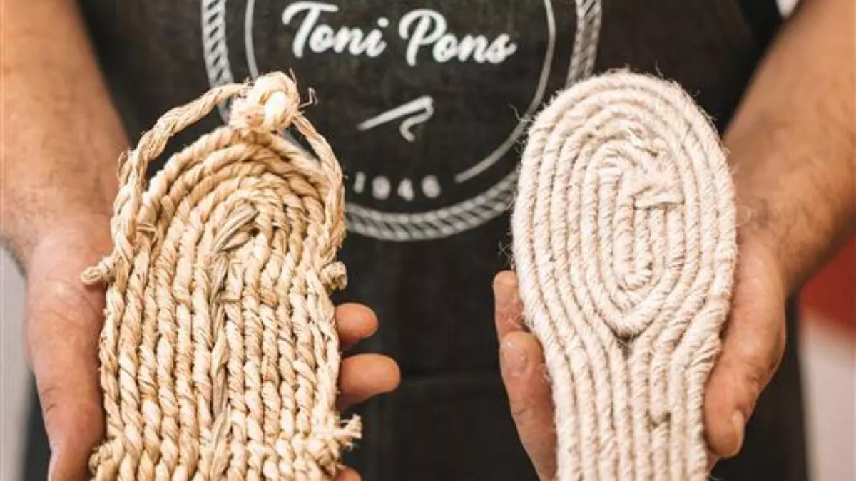 La Universidad de Alcalá y Toni Pons vuelven "a poner de moda" las alpargatas con 6.200 años de antigüedad