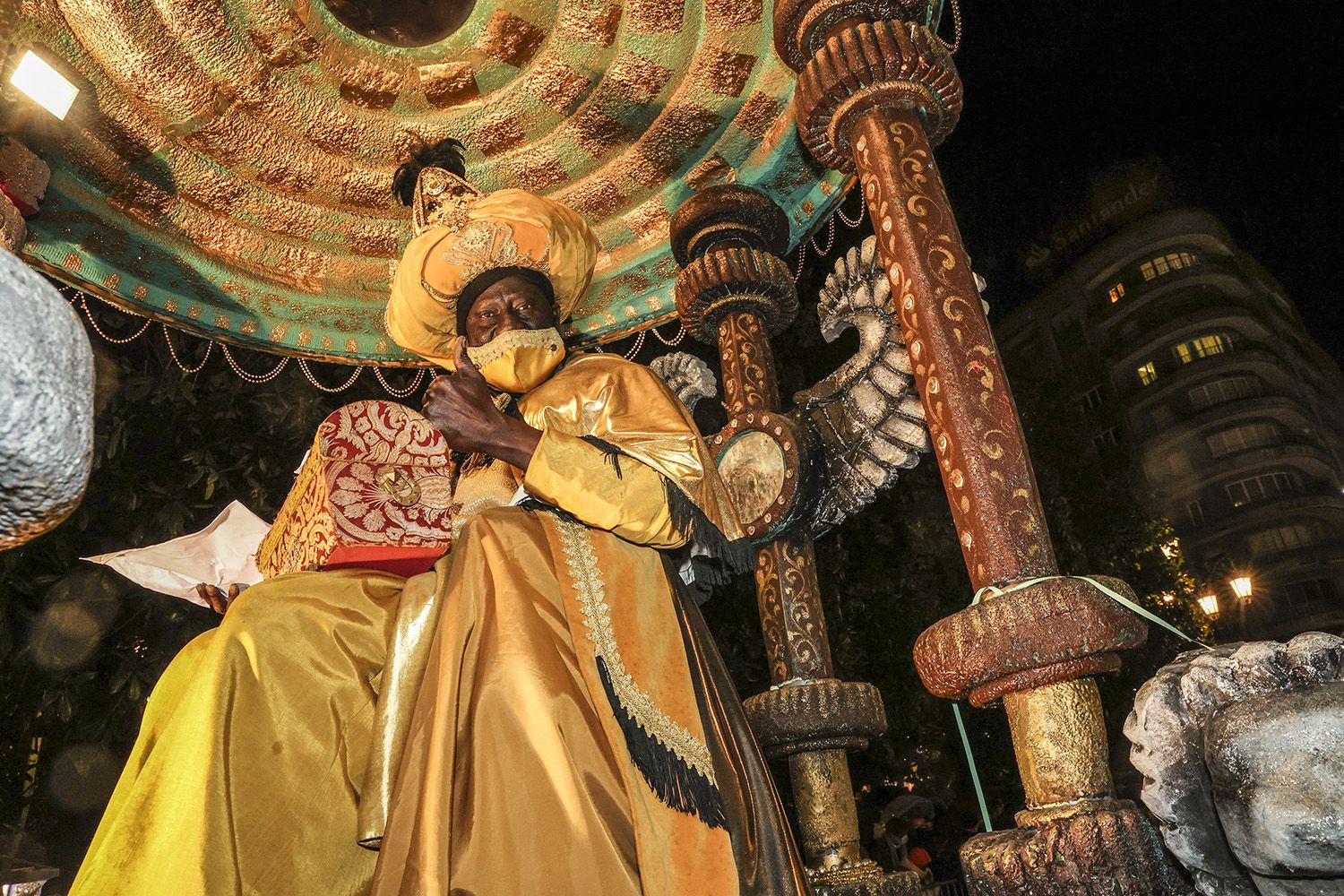 En imágenes: La cabalgata de los Reyes Magos en Oviedo