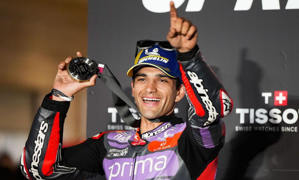 Martín arrasa a Qatar mentre Márquez ja ensenya les dents Martín arrasa a Qatar mentre Márquez ja ensenya les dents
