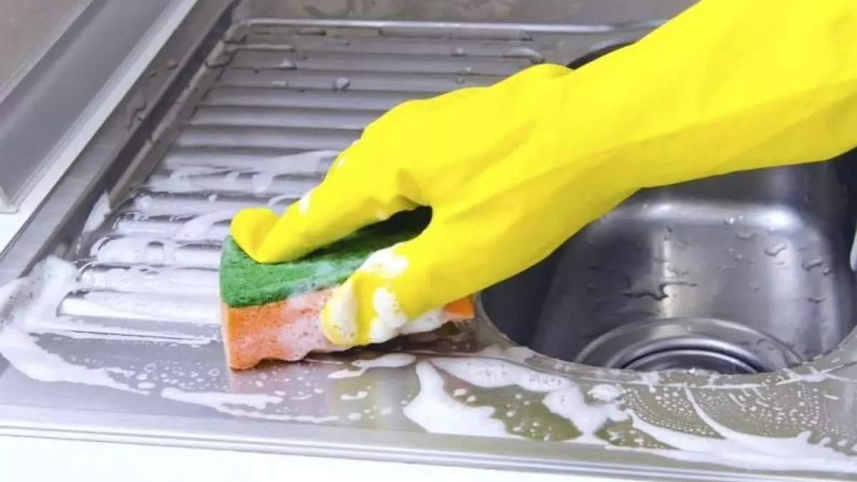 Esta es la piedra verde de Mercadona que muestra excelentes resultados al limpiar baño y cocina