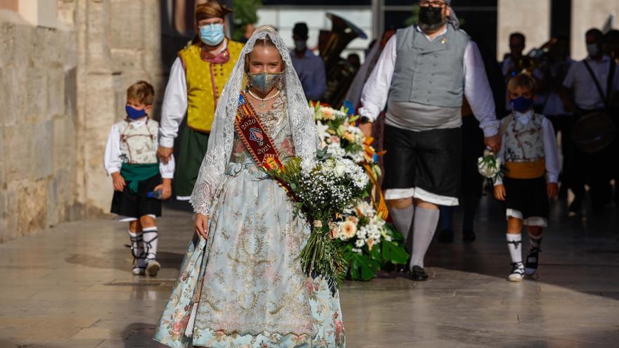 Búscate en el primer día de la ofrenda por las calles del Mar y Avellanas entre las 18:00 y las 19:00 horas