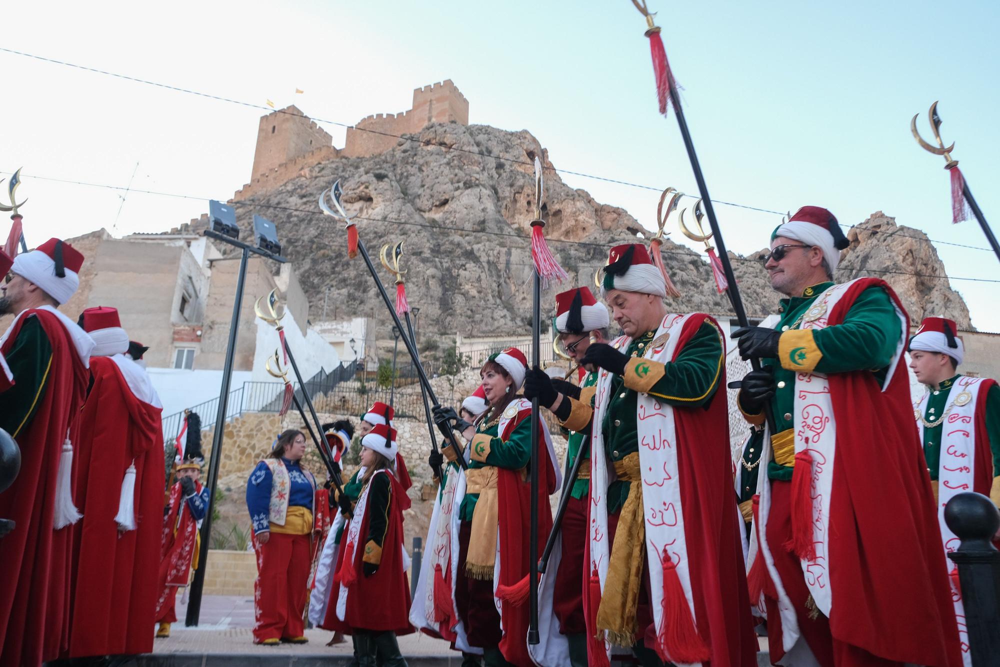 Así ha sido La Entrada en la vuelta de las fiestas de Moros y Cristianos de Sax