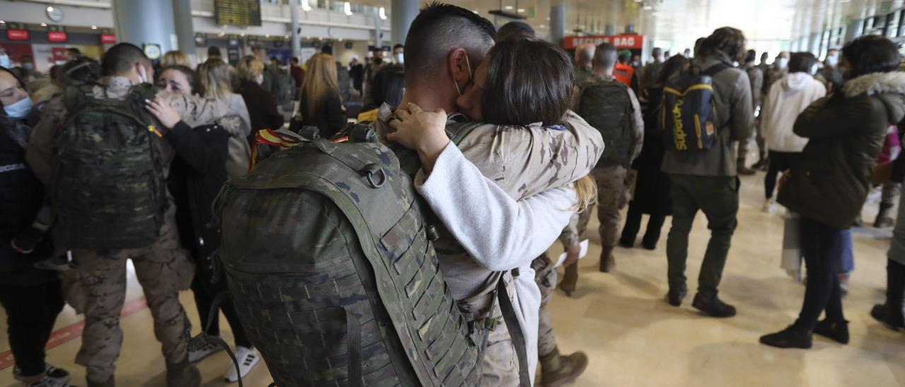 Así fue la emotiva despedida a los soldados de Cabo Noval que parten rumbo a Mali