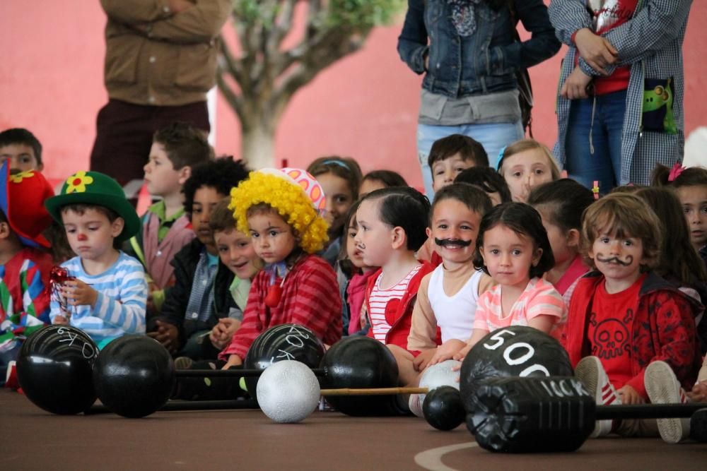 Un circo en el colegio Laviada