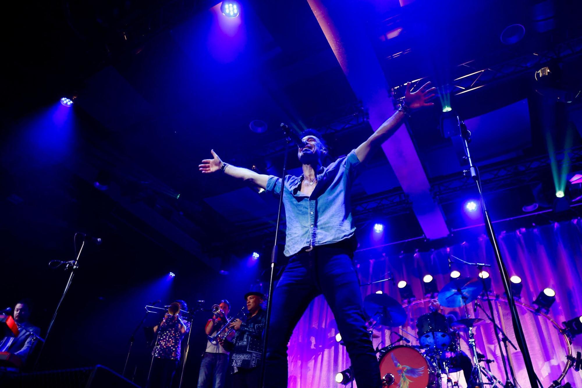 El auditorio del Roig Arena abre sus puertas con el universo de The Cat Empire