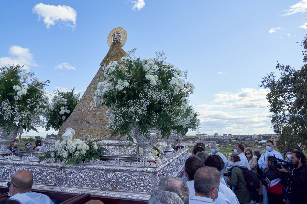 Bajada de la Virgen de la Montaña, patrona de Cáceres