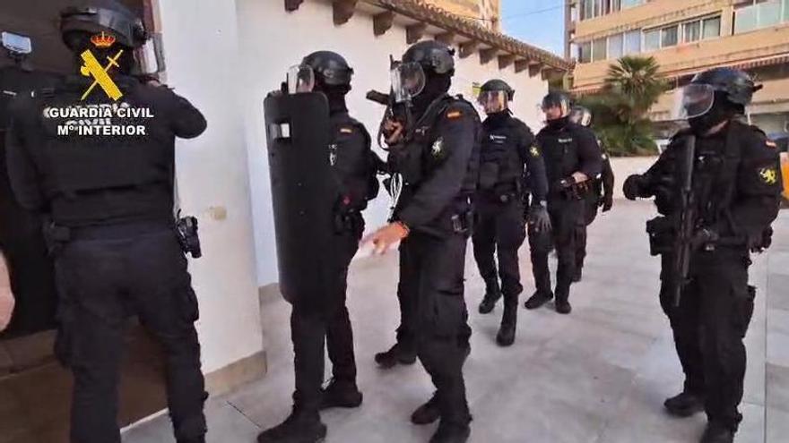 Detenidos dos miembros de una banda que habría robado dos millones de euros en casas de lujo de Mallorca